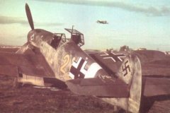 Messerschmitt_bf_109_yellow_2_JG53_pik_as